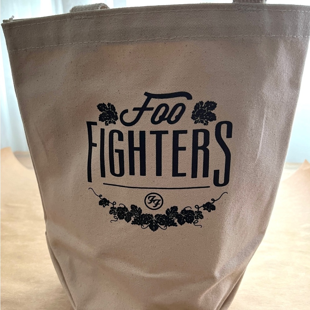 Foo Fighters Tan WineTote Bag